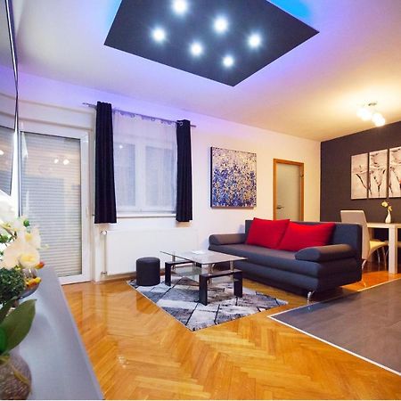 Apartman Aurelius - Private Parking Osijek Ngoại thất bức ảnh