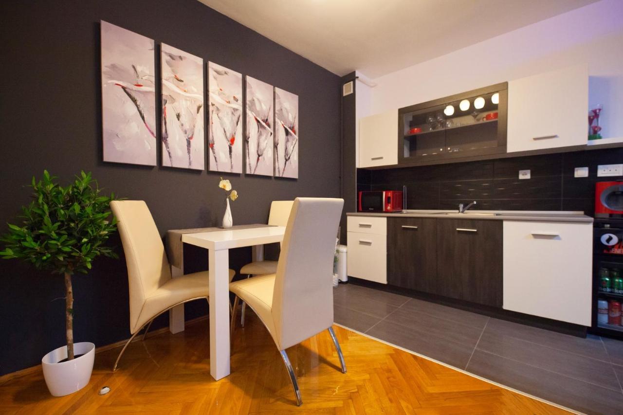 Apartman Aurelius - Private Parking Osijek Ngoại thất bức ảnh