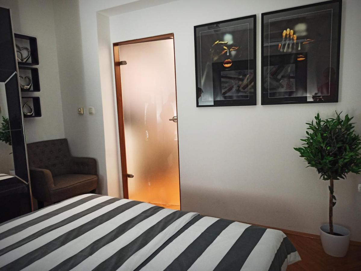 Apartman Aurelius - Private Parking Osijek Ngoại thất bức ảnh